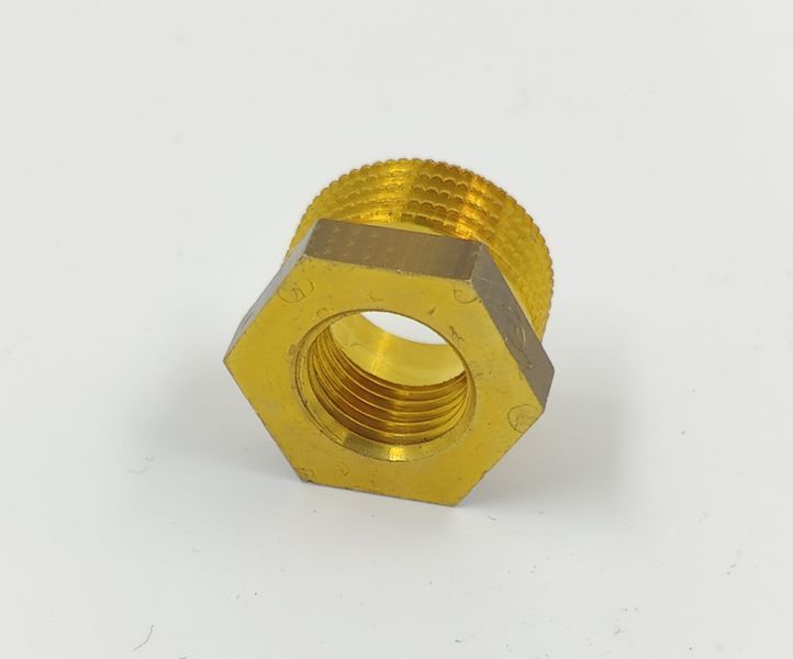 Перехідник латунний футорка Comisa &Oslash; 1/2&Prime; х 1/4&Prime; ЗВ 1377 фото